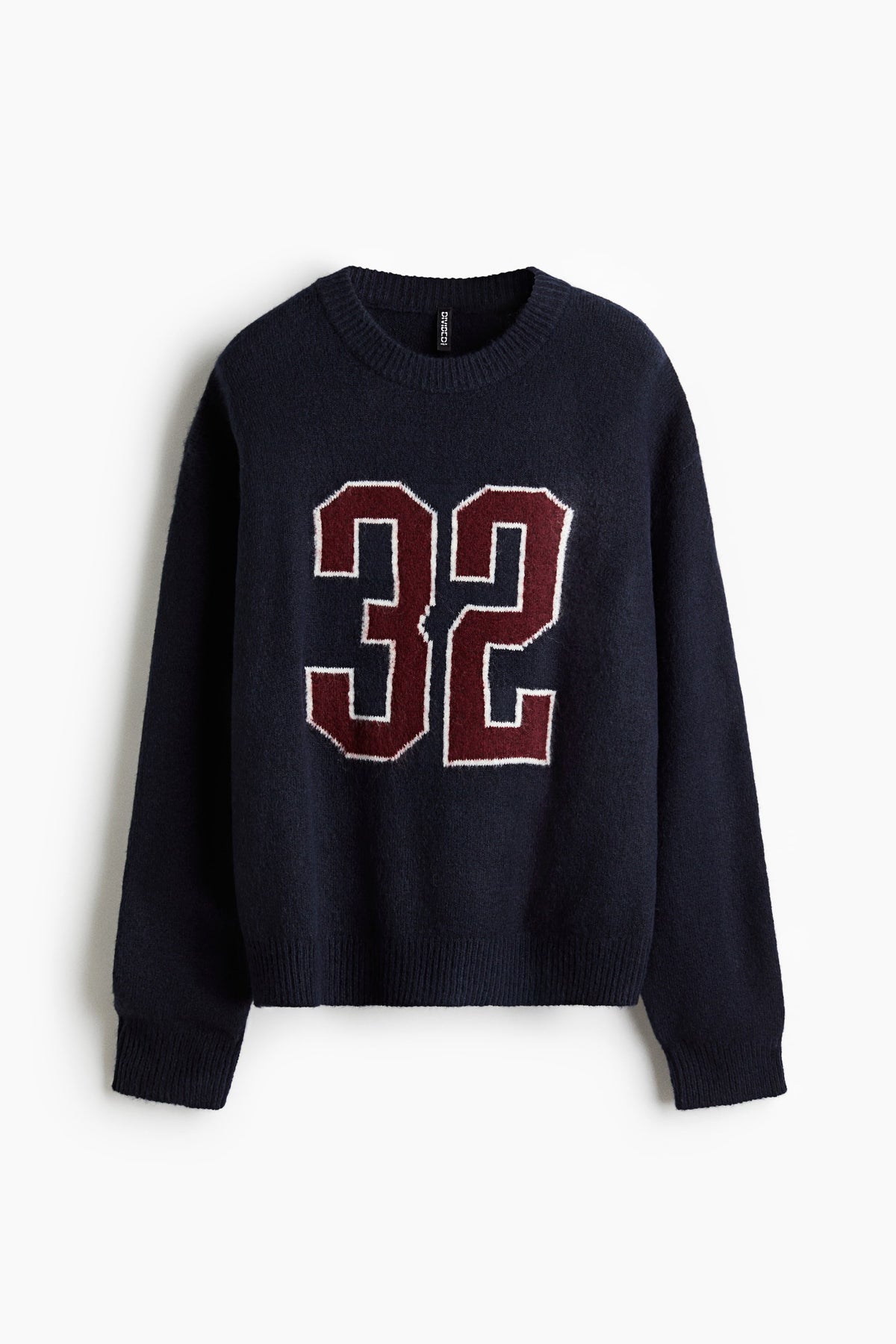 32 Motif-detail jumper