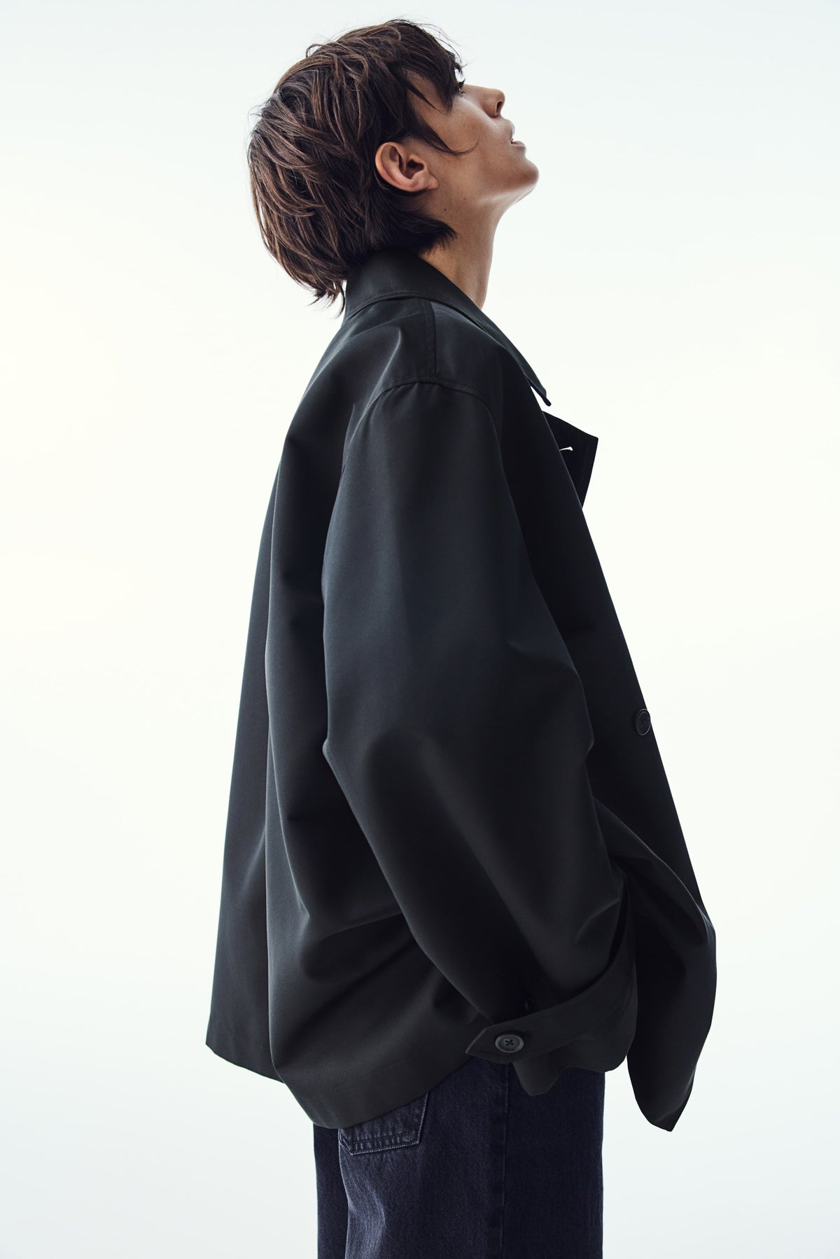 Short trench coat