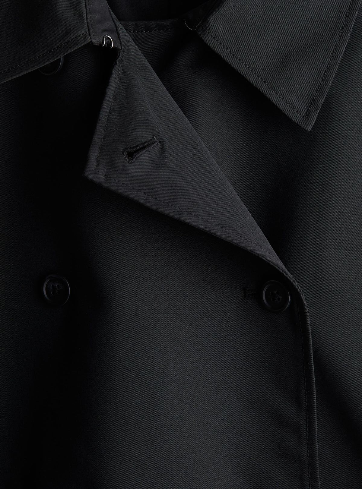 Short trench coat
