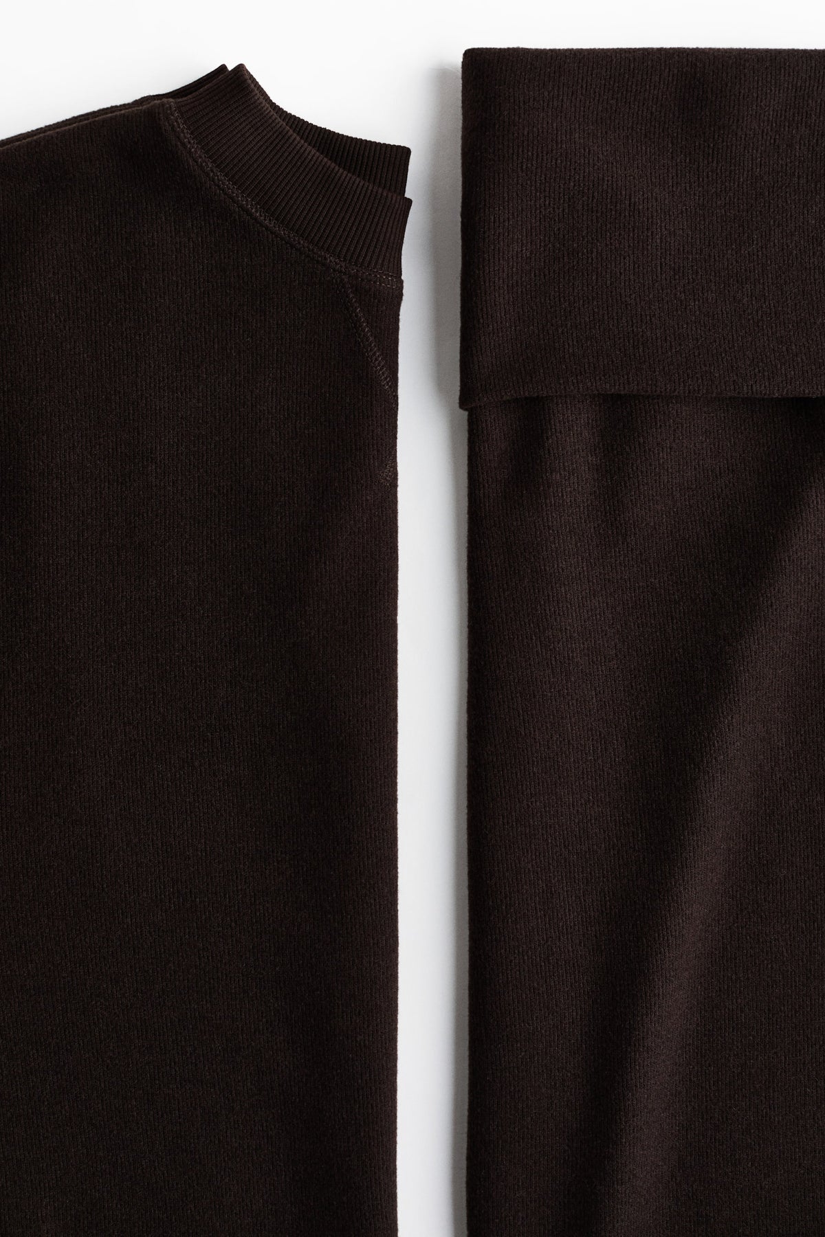 2-piece jersey top and trousers set