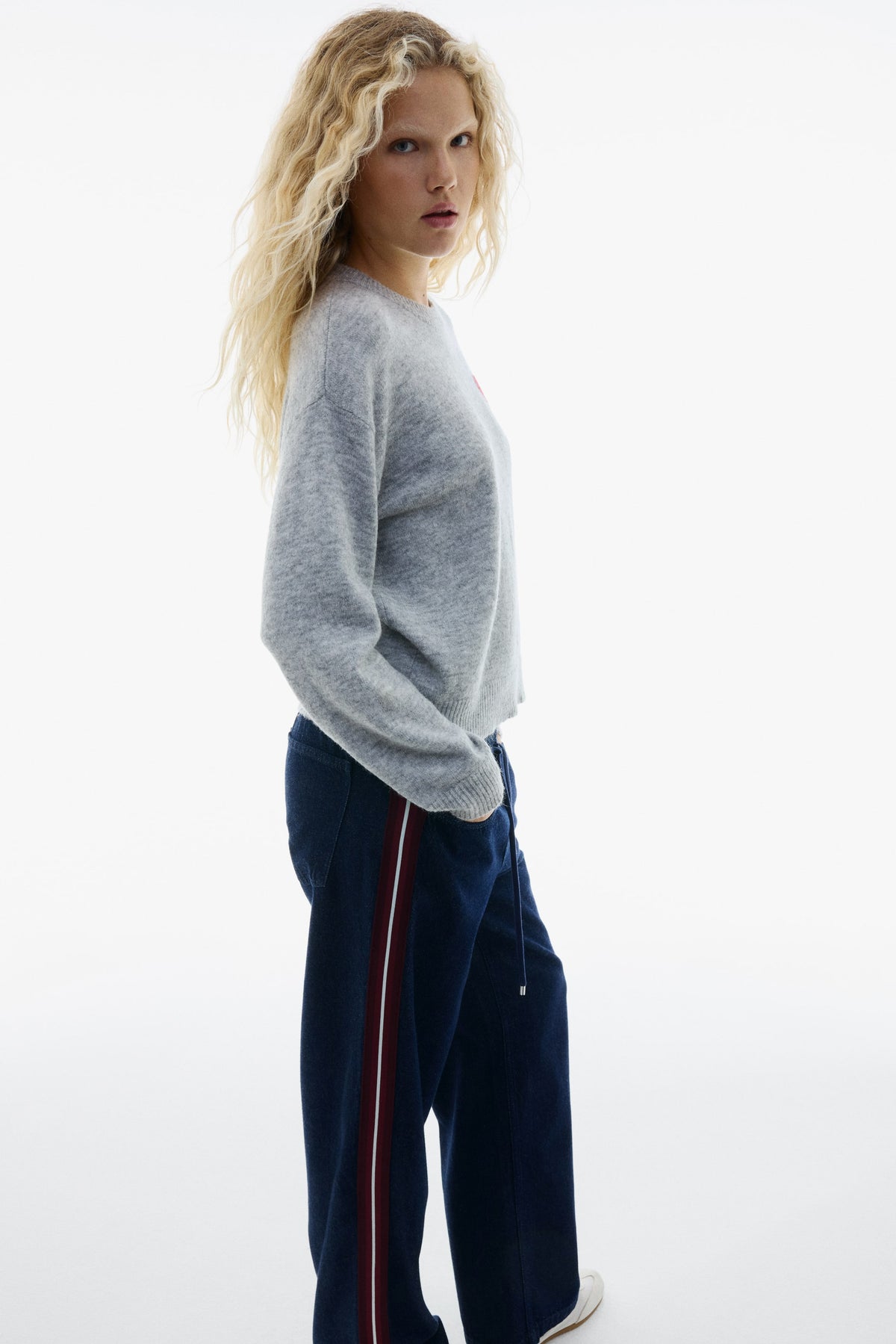 Motif-detail jumper